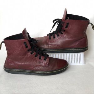 Dr Martens Leyton leather casual boots - women’s size 8 - dark red burgundy